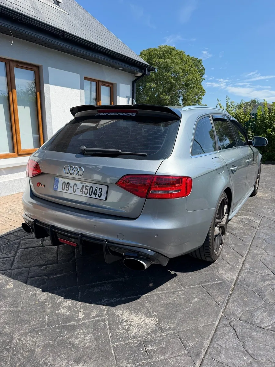 Audi S4 B8 Avant - Image 1