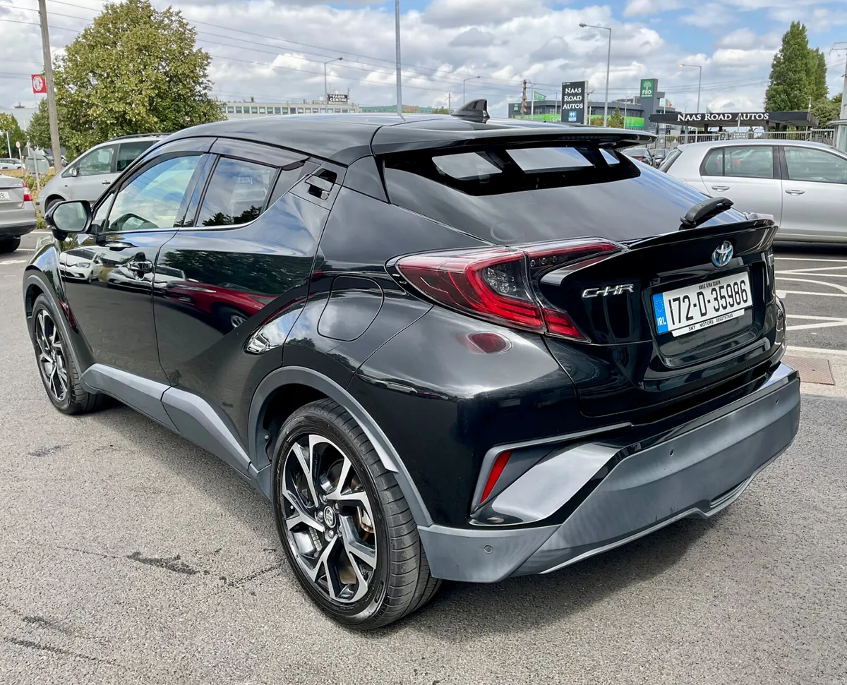 Toyota C-HR 2017 Hybrid Automatic - Image 5