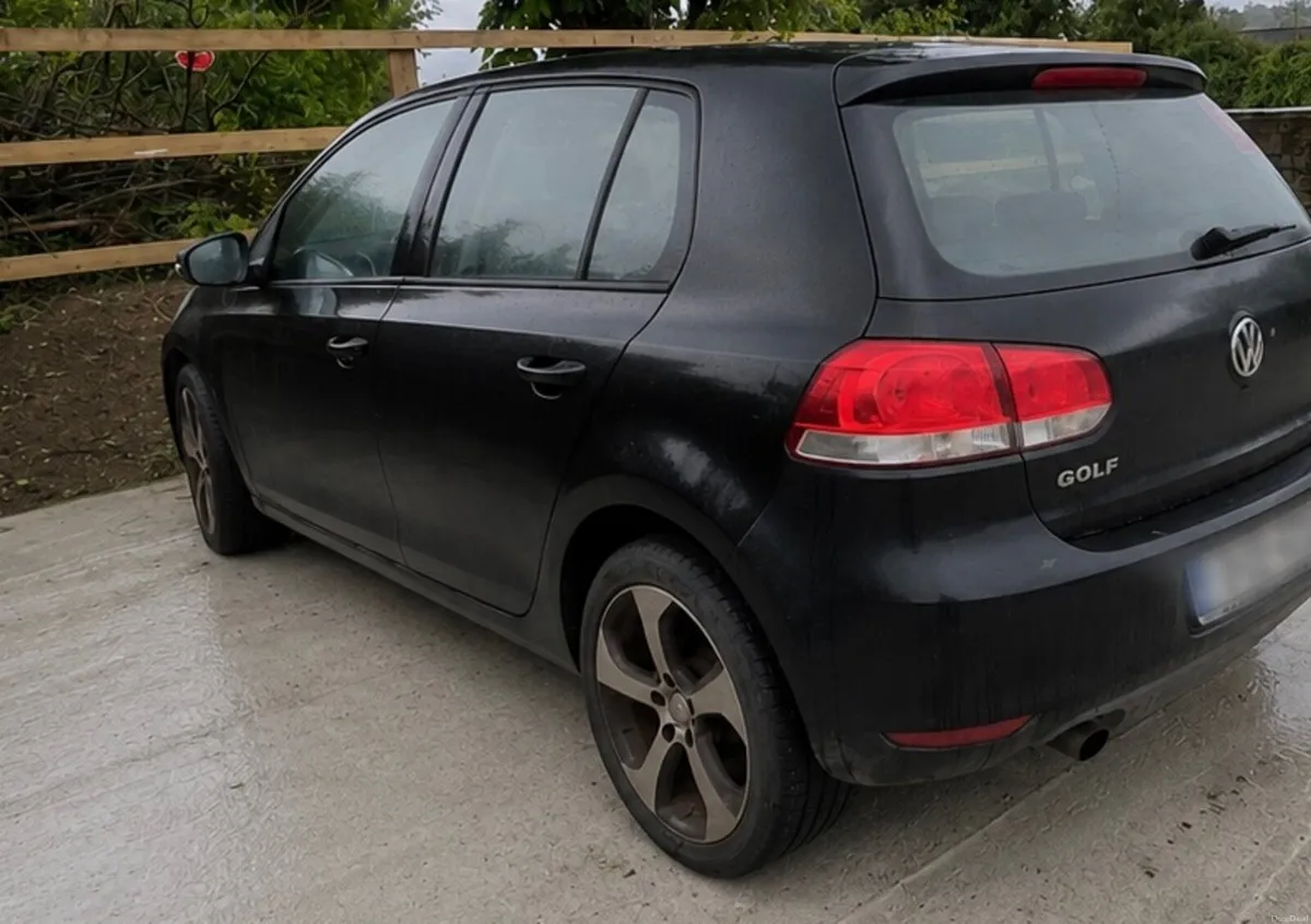 Volkswagen Golf 2011 - Image 3