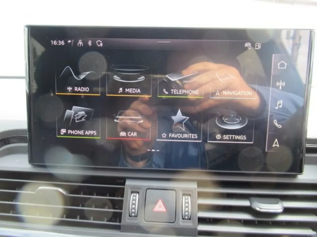 2.0 TDI 40 Black Edition SUV 5dr Diesel S Tronic q - Image 5