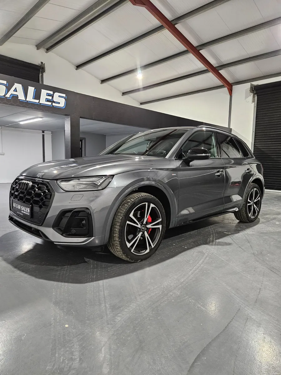 Audi Q5 2022 222 S Line 2.0 TDI S tronic black edi - Image 4