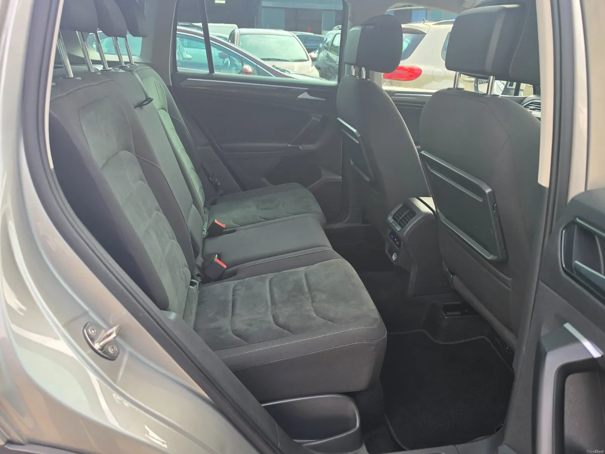 Volkswagen Tiguan 2018 - Image 5