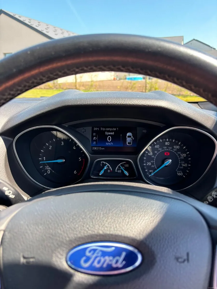 Ford Focus 2017 - Image 2