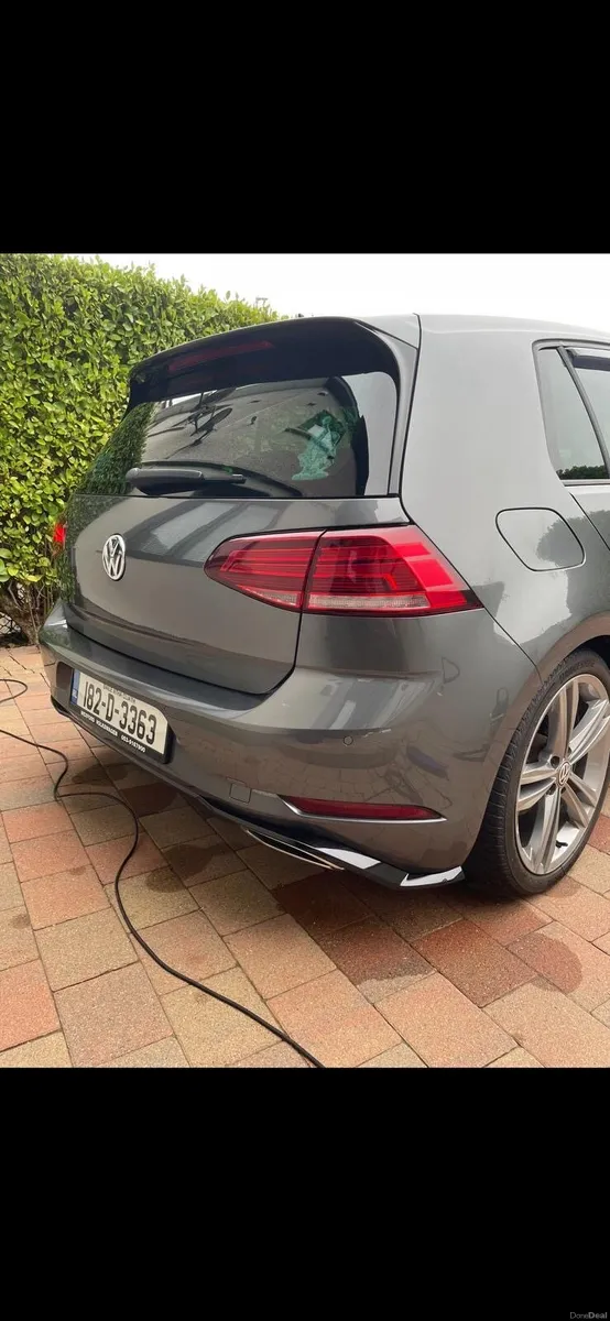 Volkswagen Golf R Line - Image 3
