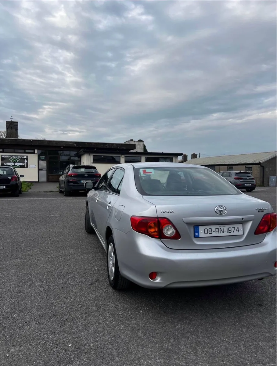 Toyota Corolla - Image 6