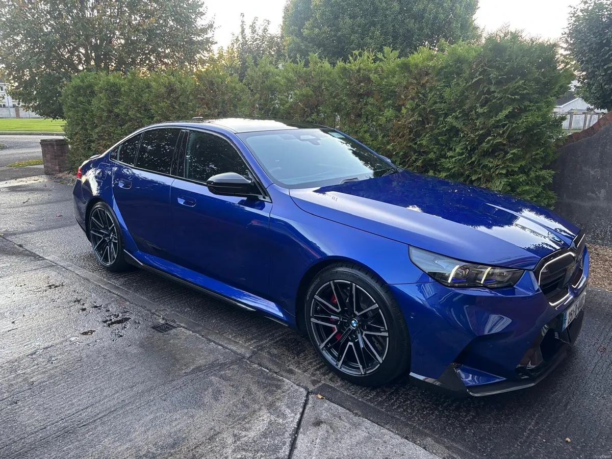 BMW M5 - Image 3