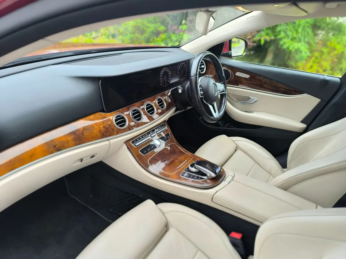 Mercedes-Benz E-Class 2019 - Image 5