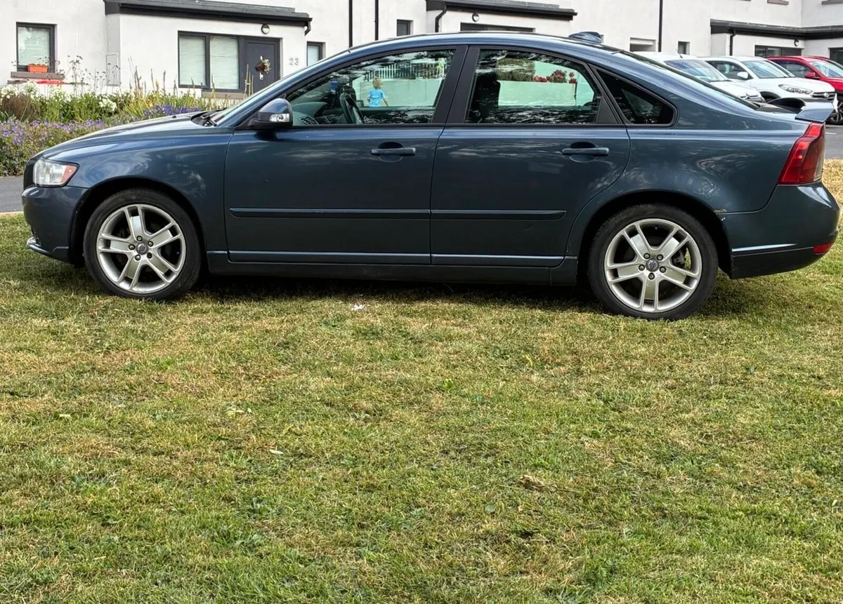 Volvo S40 - Image 4