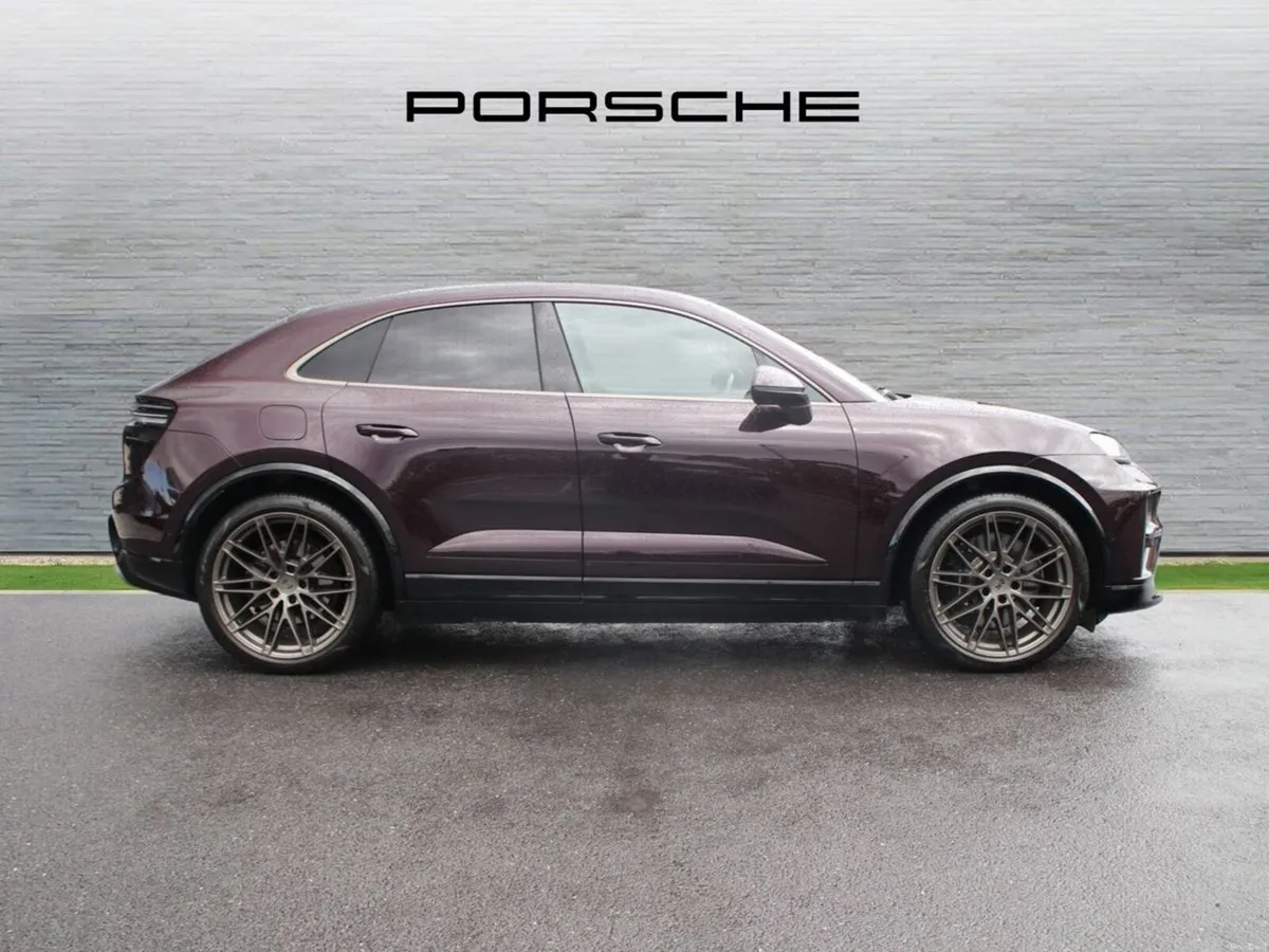 Porsche Macan Turbo Electric - Image 4