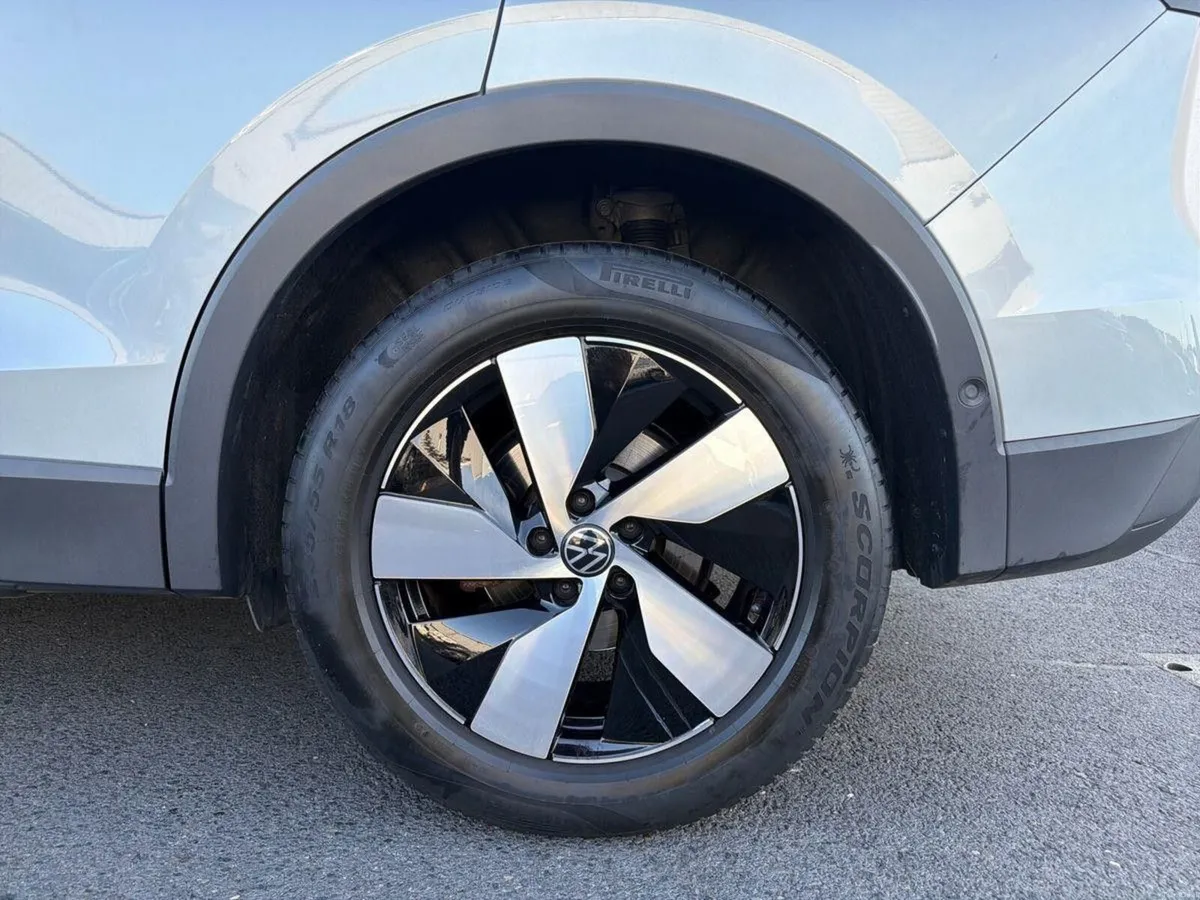 Volkswagen Tiguan 2.0 TDI 150HP Launch Edition DSG - Image 5