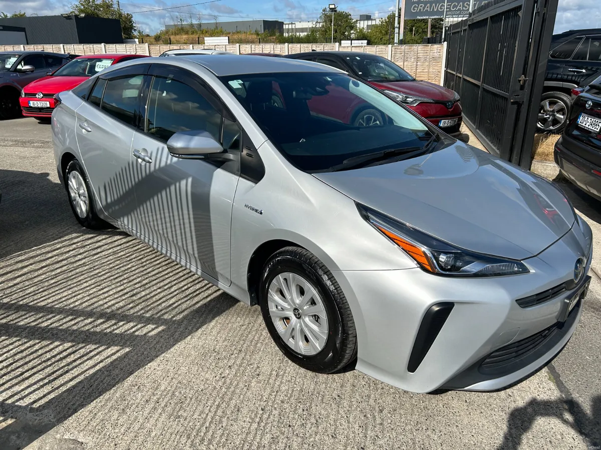 TOYOTA PRIUS 2020, 1.8 HYBRID AUTO LOW KMS - Image 1