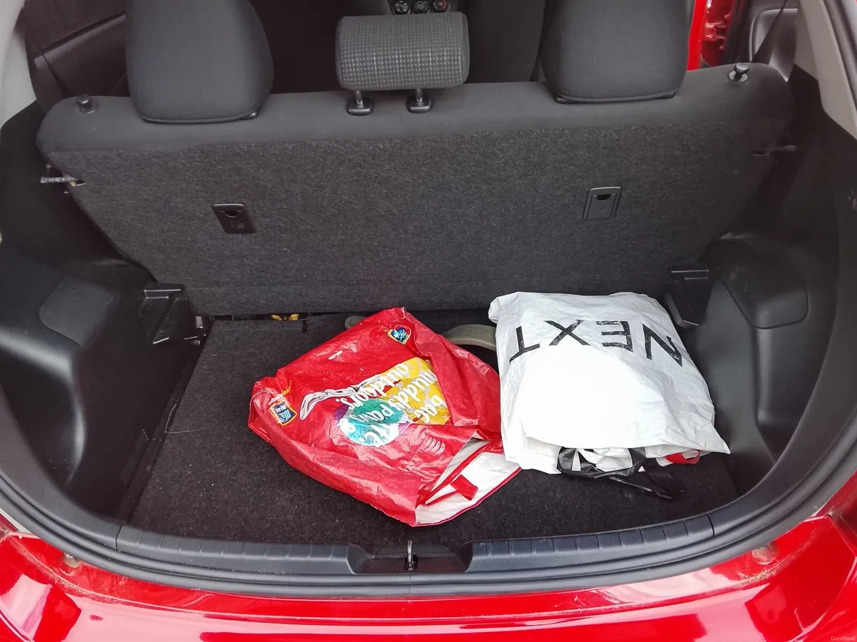Toyota Vitz 2016 - Image 5