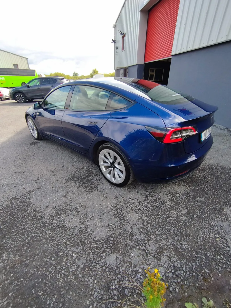 21 Model 3 min 2k trade in allowance - Image 4