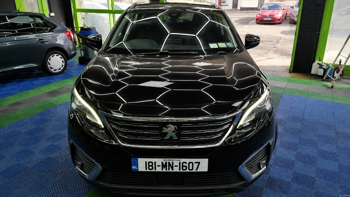 Peugeot 5008 2018 AUTOMATIC AA APPROVED - Image 2