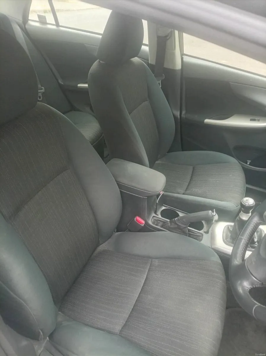 Toyota Corolla Luna - Image 3
