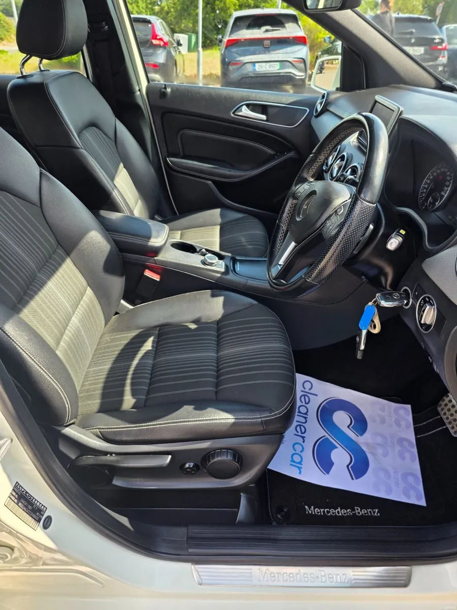 Car - Image 6