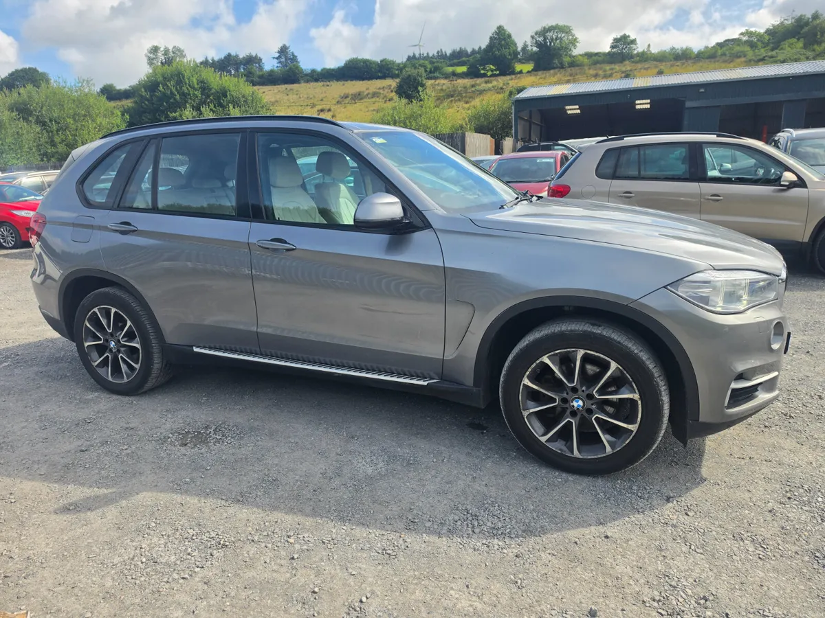 BMW X5 2015 - Image 2