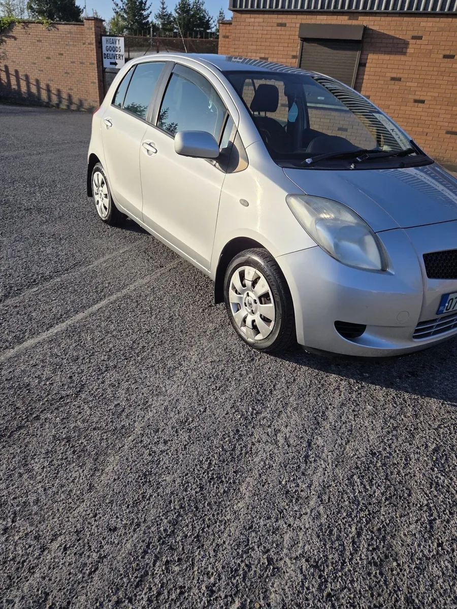 Toyota Yaris - Image 3