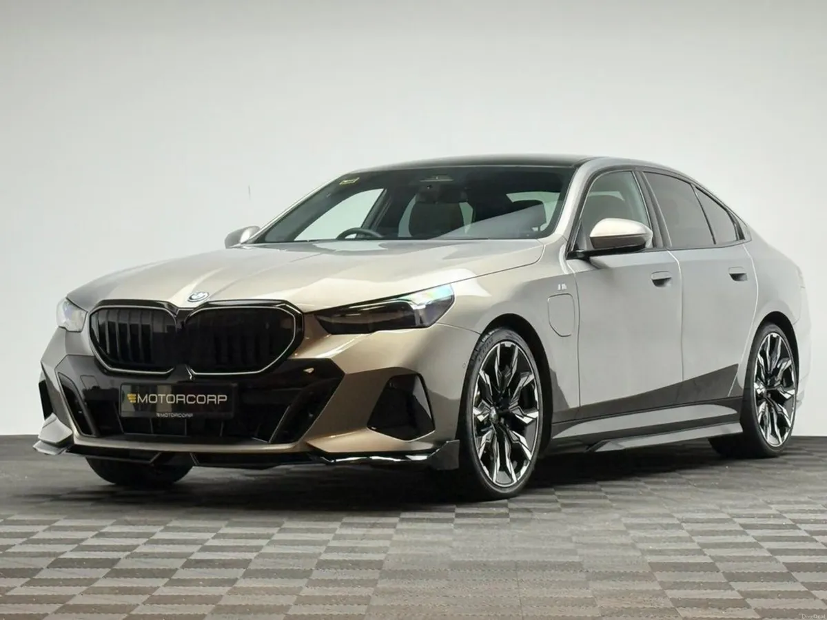 BMW 5-Series 530E M SPORT - Image 3