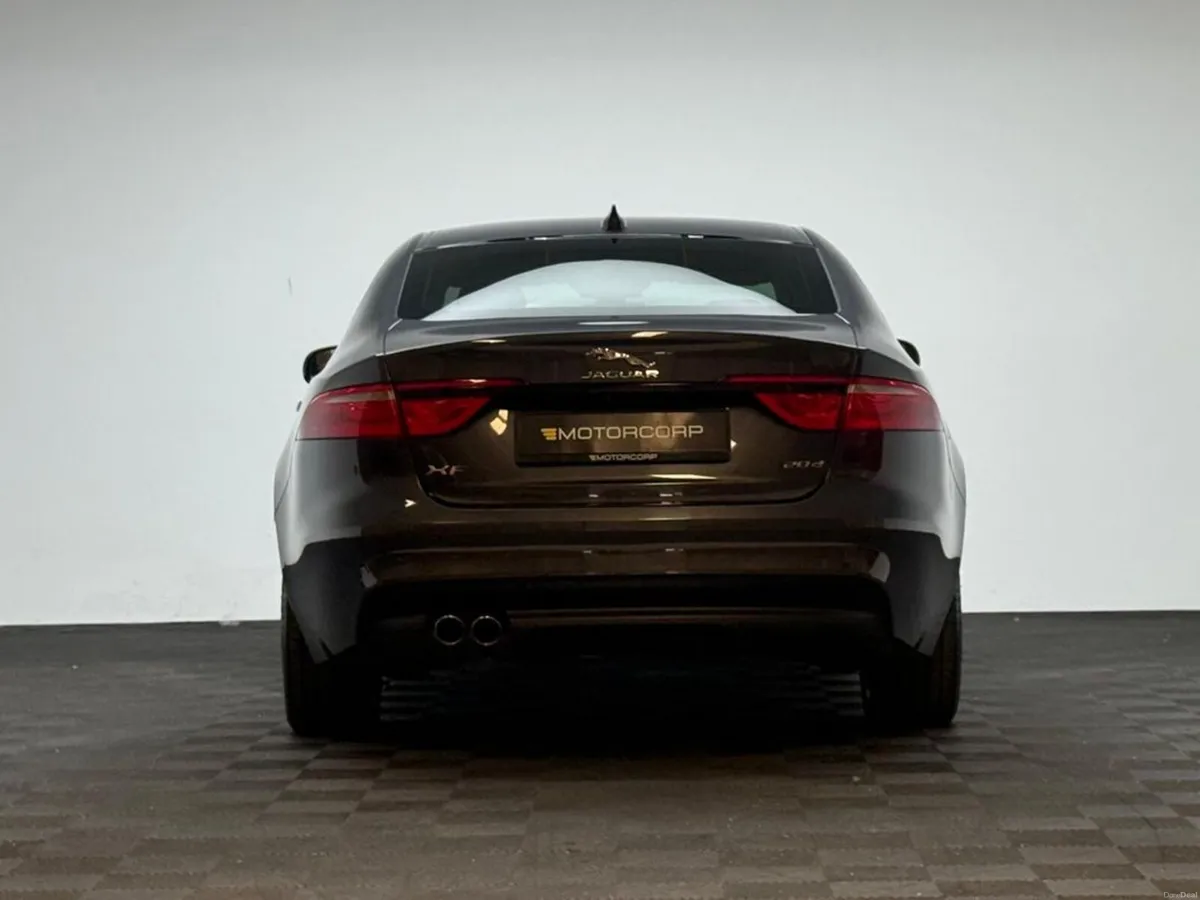 Jaguar XF 2.0D CHEQUERED FLAG ED - Image 6