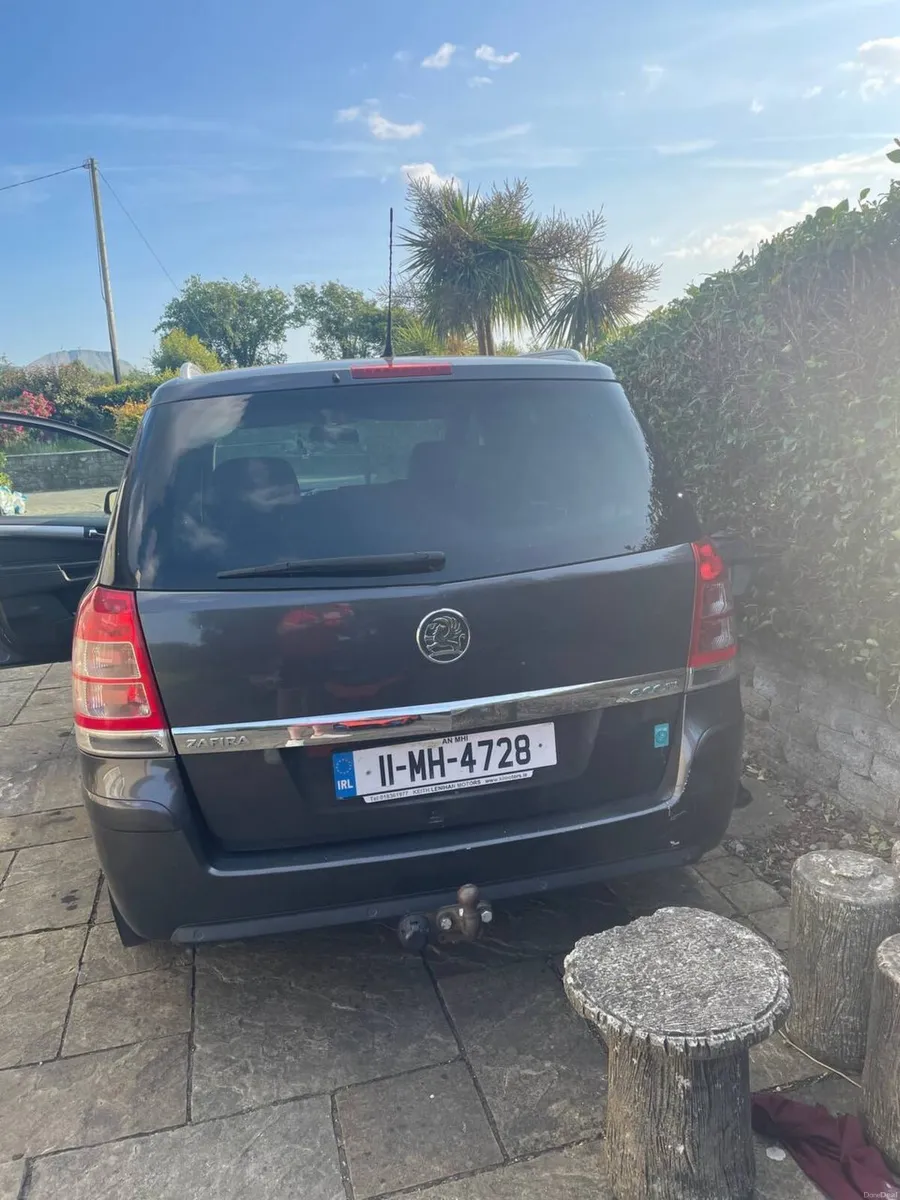 Vauxhall Zafira 2011 - Image 2