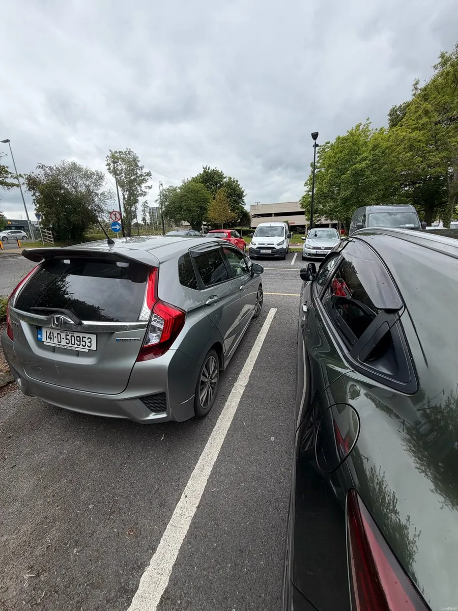 Honda fit hybrid S - Image 1