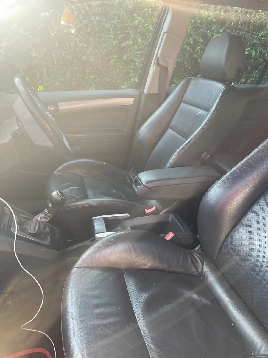 Vauxhall Zafira 2011 - Image 4