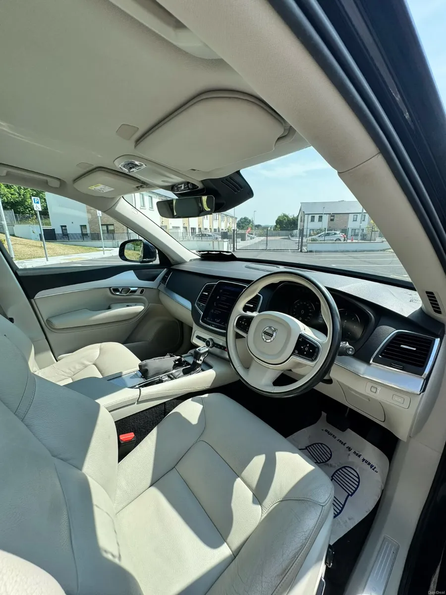 Volvo XC90 2019 - Image 2