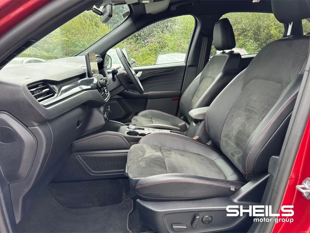 Ford Kuga ST-Line X PHEV - Image 5