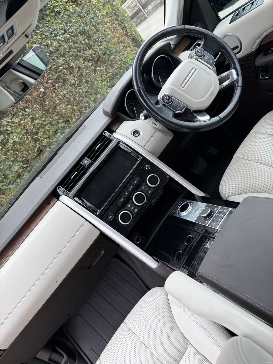 Landrover Discovery HSE - Image 5