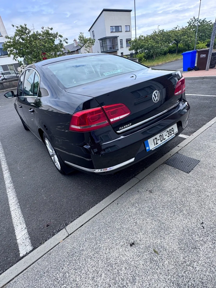 Volkswagen Passat - Image 2