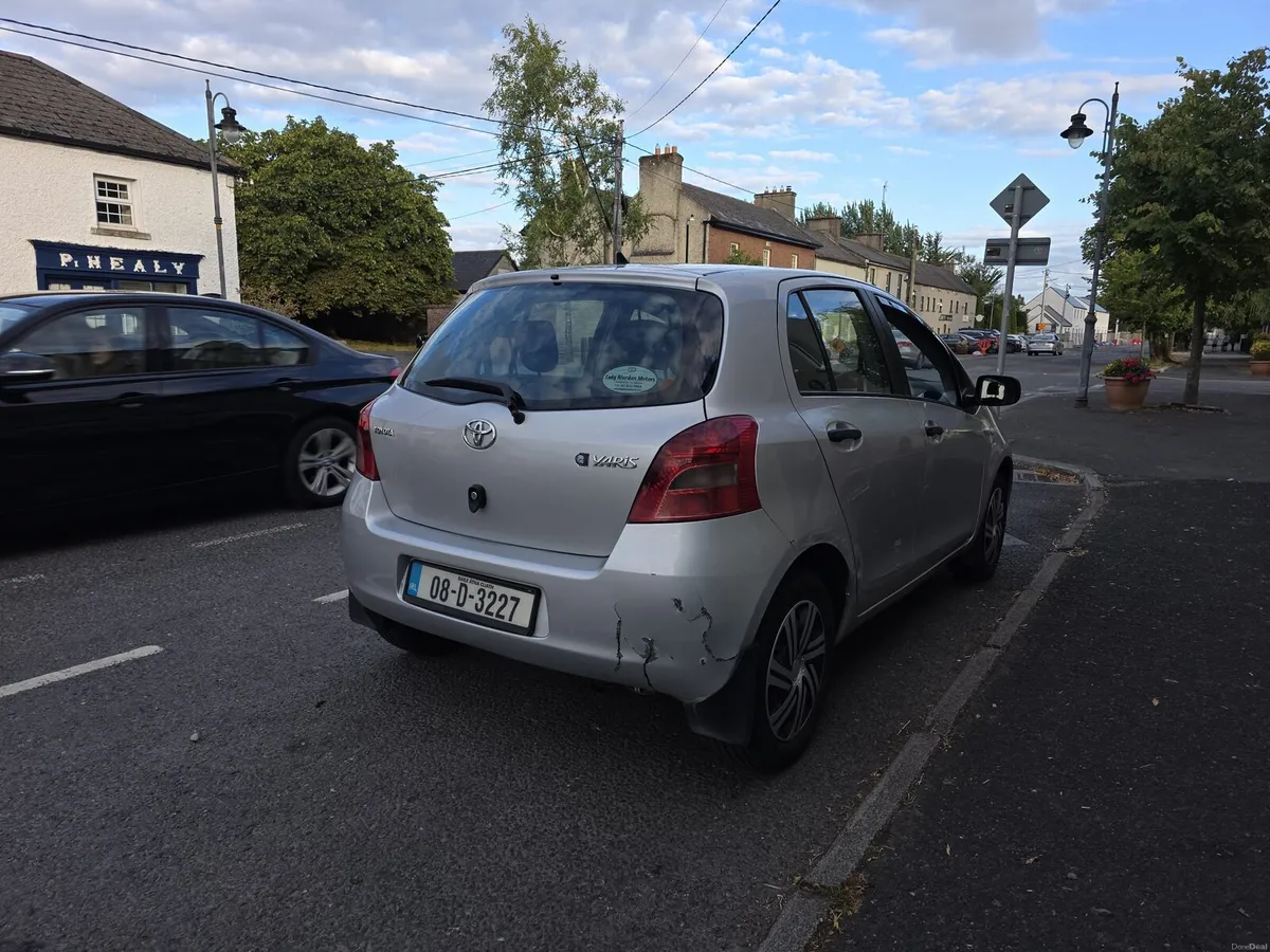 Toyota Yaris 2008 1.0 Petrol lowe kilomiters - Image 3