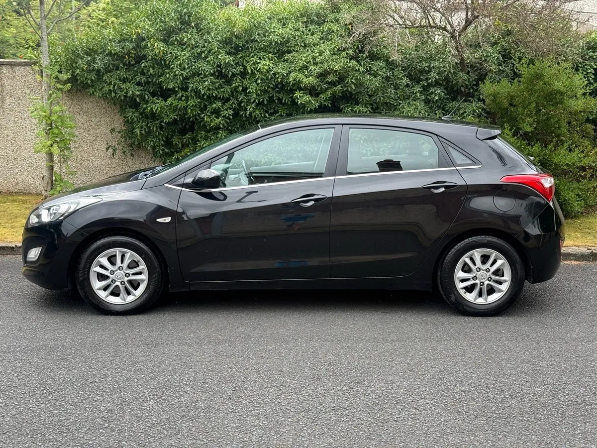 161 Hyundai i30 NEW NCT 05/27 - Image 2