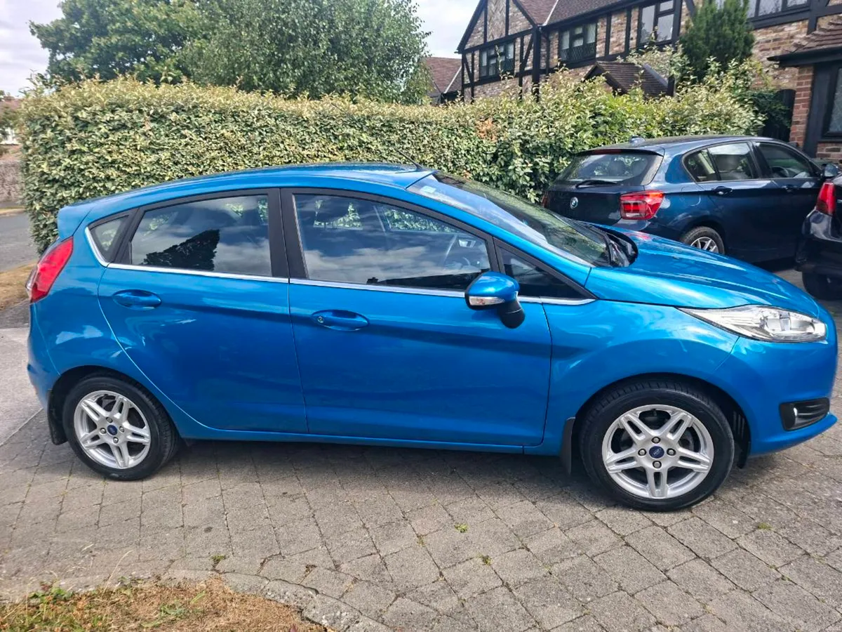 FIRD FIESTA 1.2 PETROL 2015 ONLY 94000 KLMS - Image 2