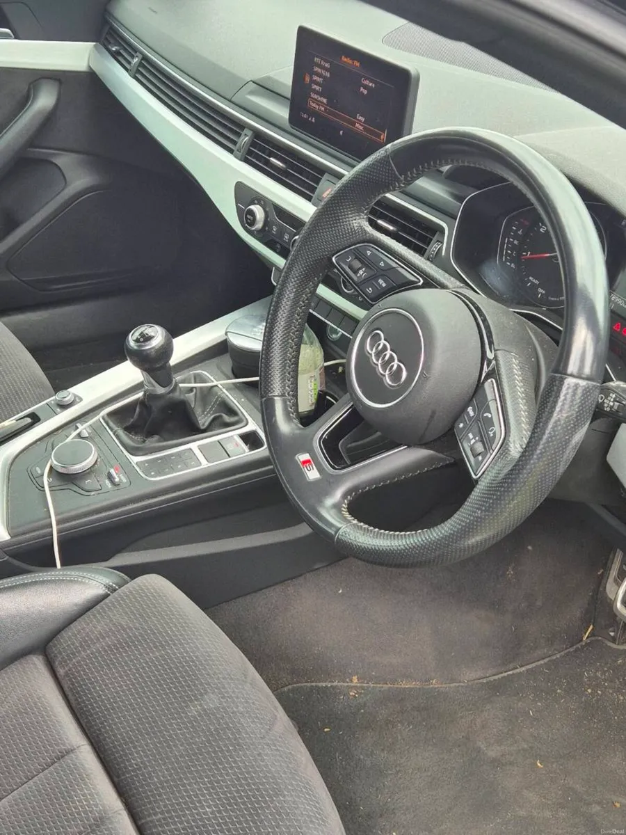 AUDI A4 S LINE - Image 6
