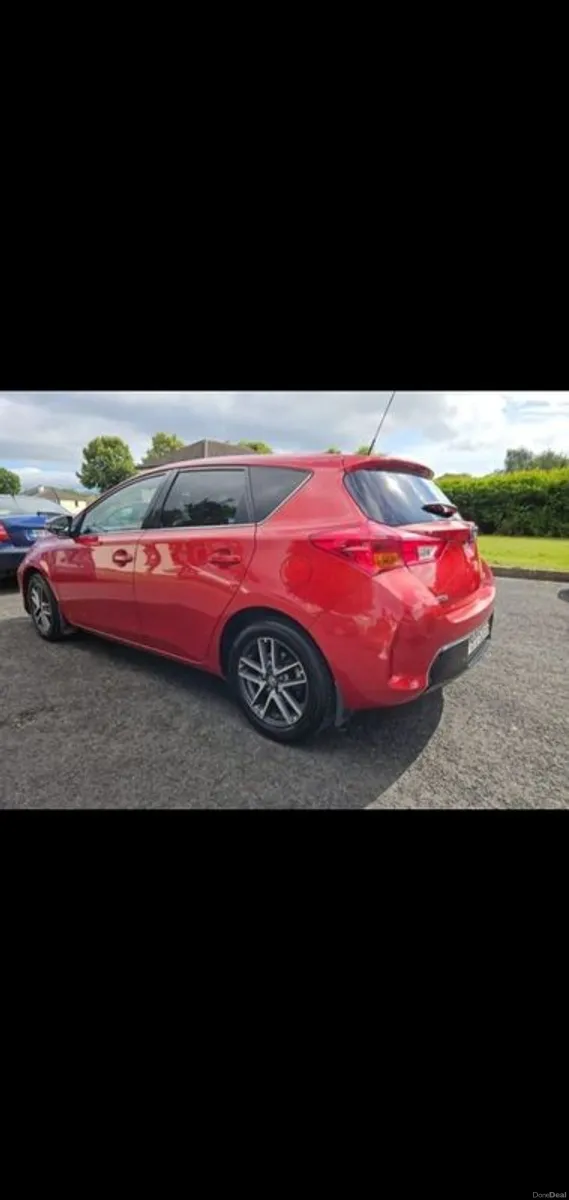2015 Toyota Auris - Image 3