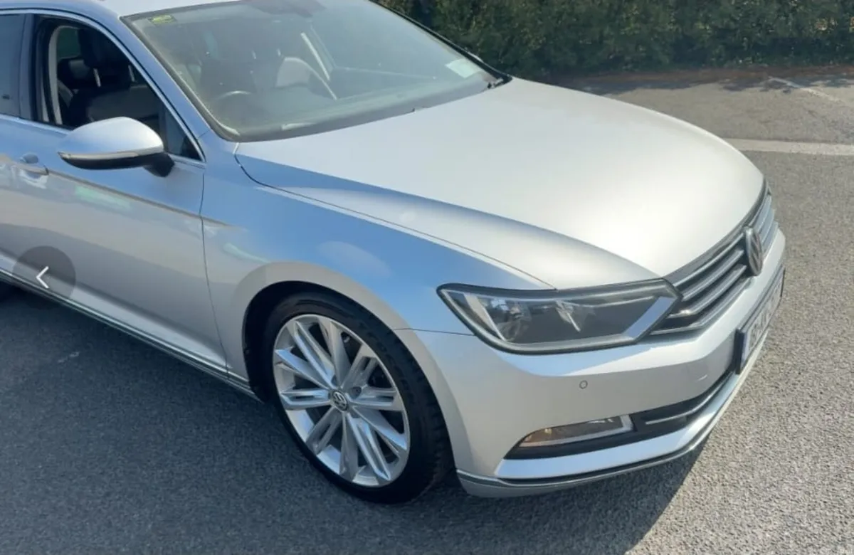 Volkswagen Passat 2018 - Image 5