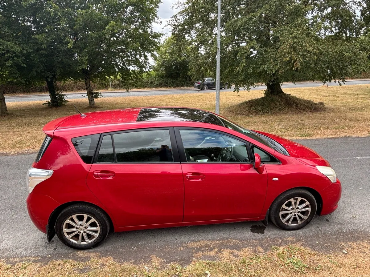 Toyota Verso - Image 4