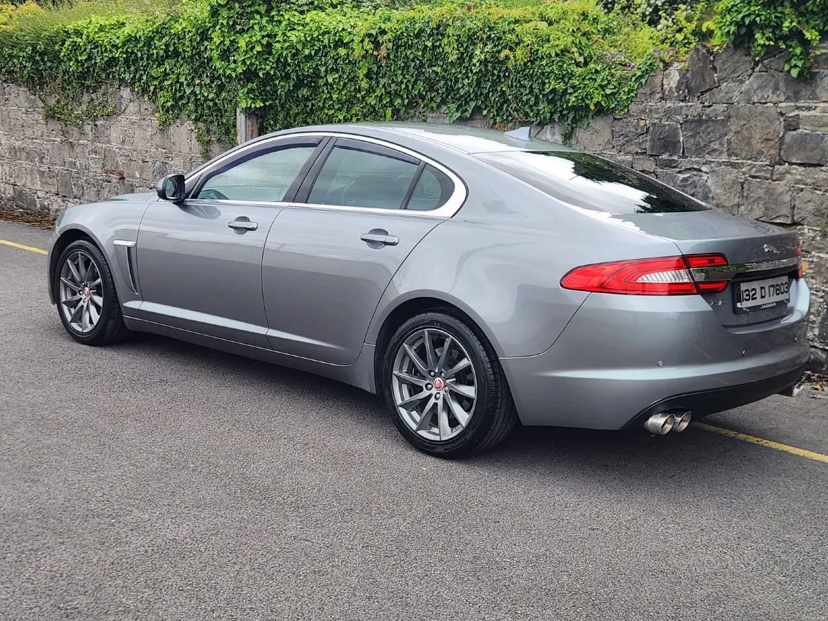 Jaguar XF 2013 - Image 5