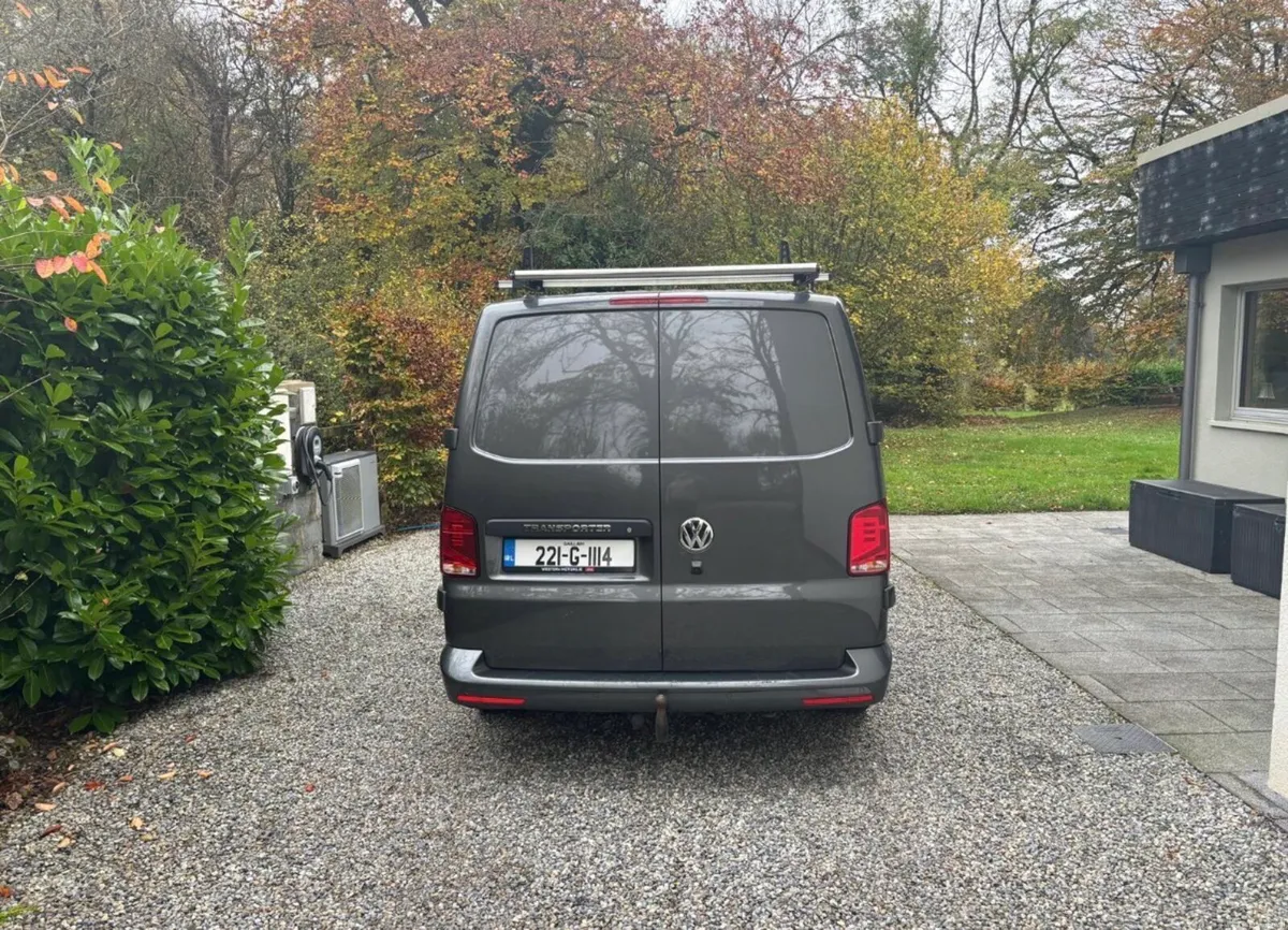 VW Transporter 150HP Automatic LWB - Image 2