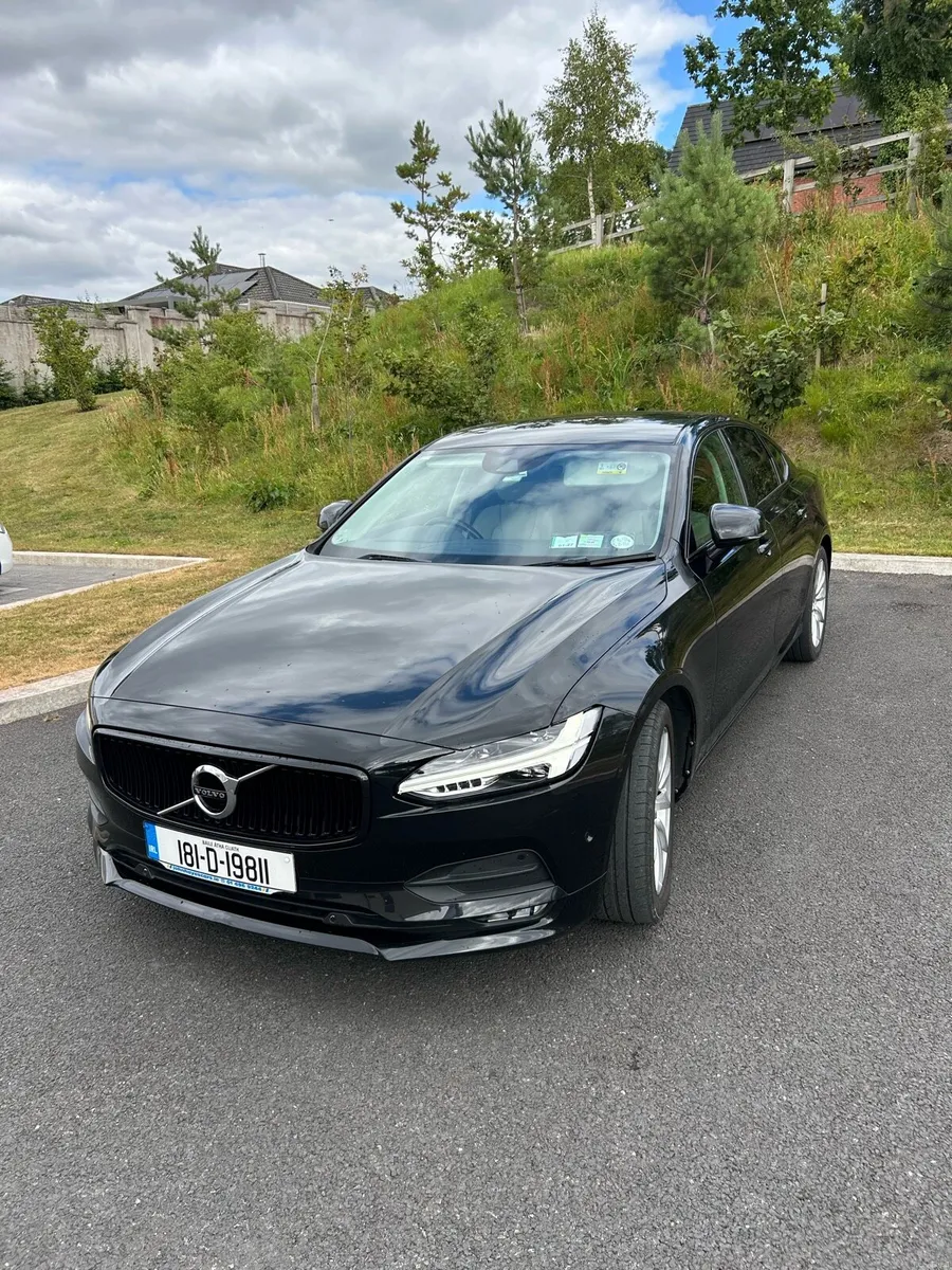 Volvo S90 D3 Momentum Auto (NCT 2028) - Image 4