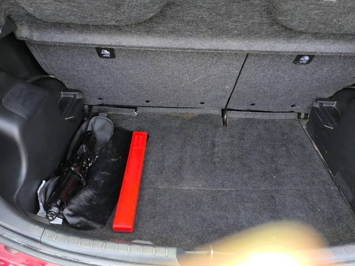 2018 Toyota Yaris - Image 6