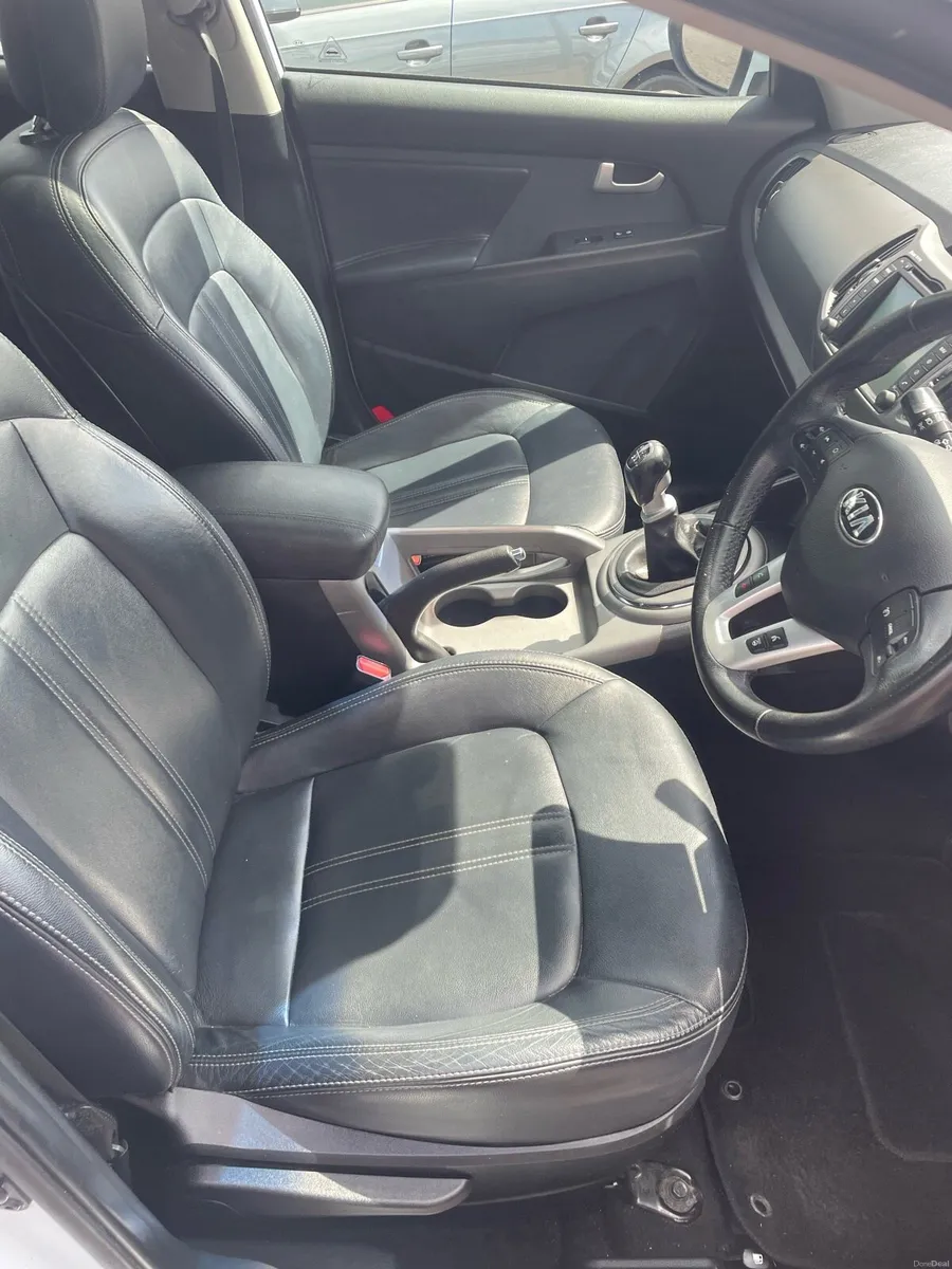 2015 Kia Sportage 1.7 CRDI *LOW MILEAGE <90000Kms* - Image 6