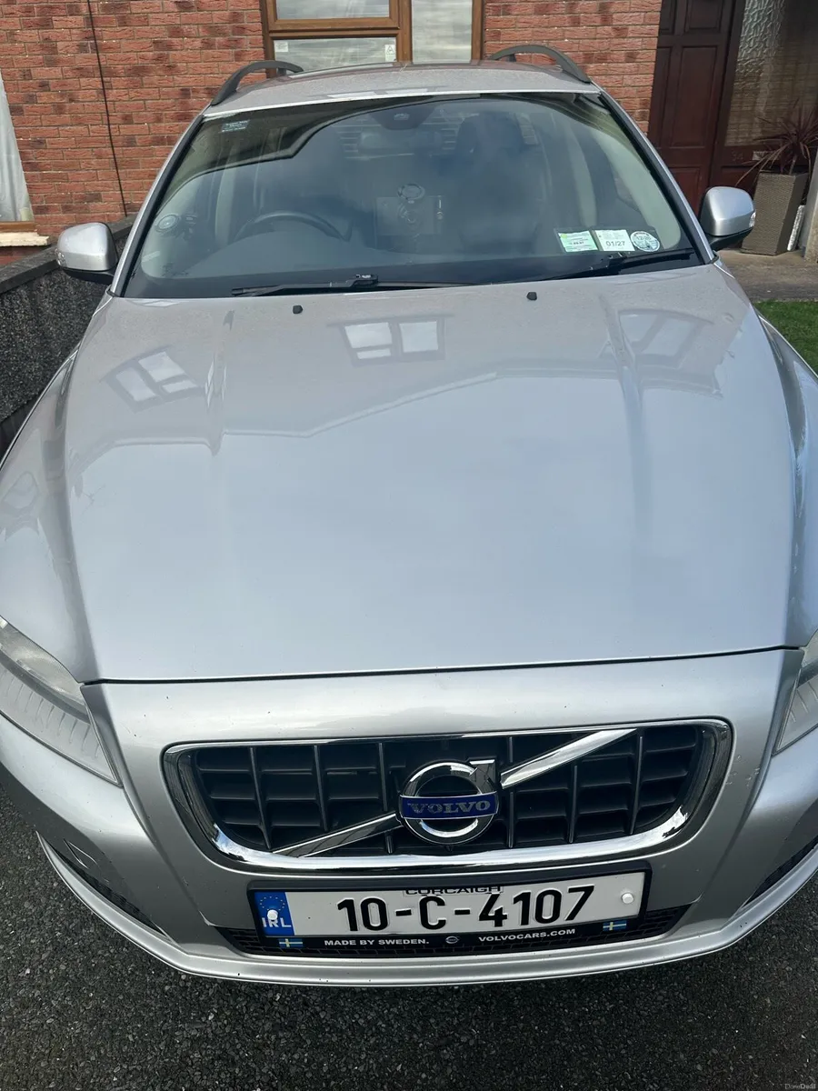 Volvo V70 mk3 - Image 1