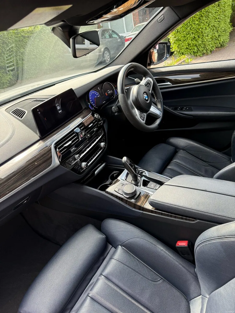 Bmw 5 series - Image 6