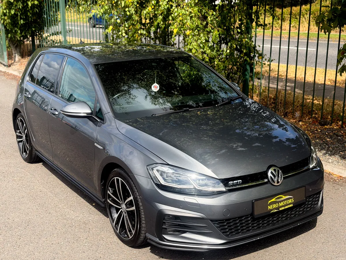 2017 Volkswagen Golf GTD - Image 2