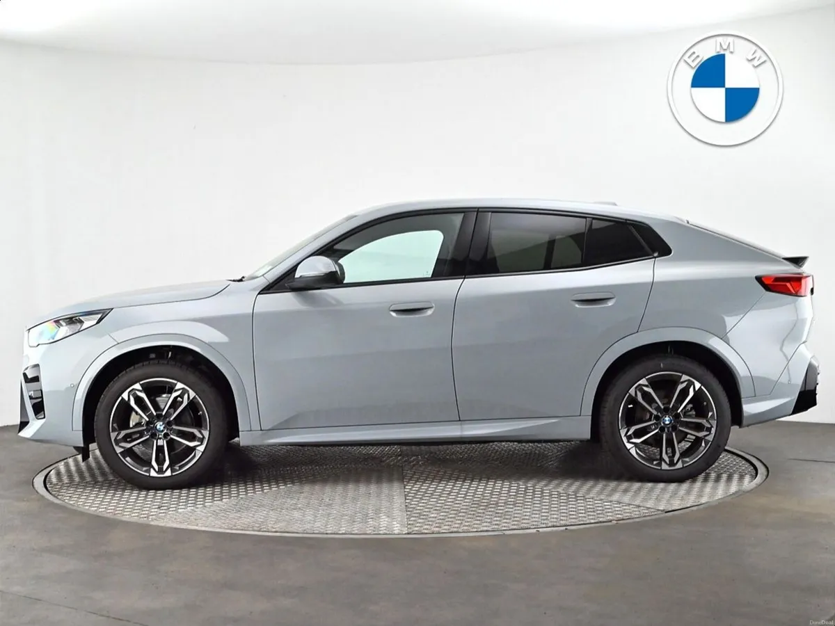 BMW iX2 eDrive20 M Sport - Image 3