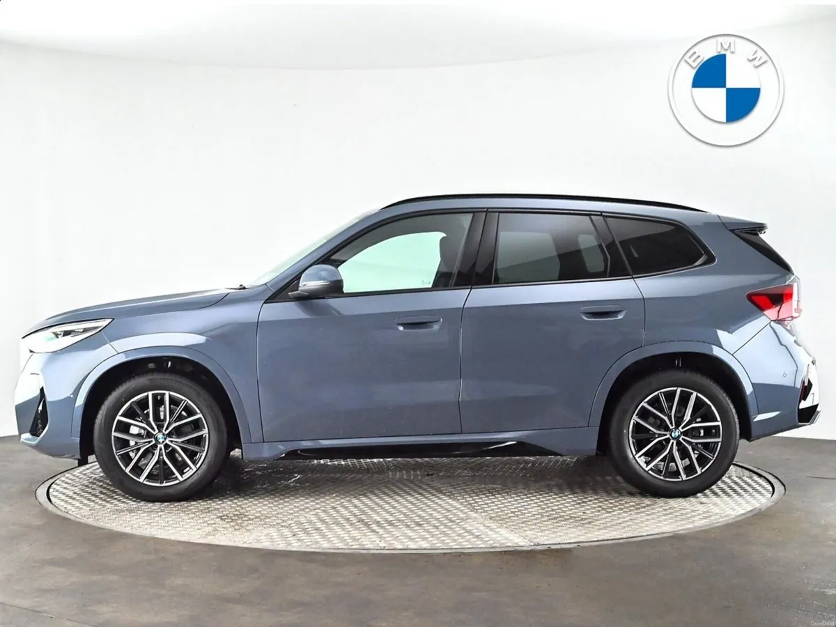 BMW iX1 eDrive20 M Sport - Image 3