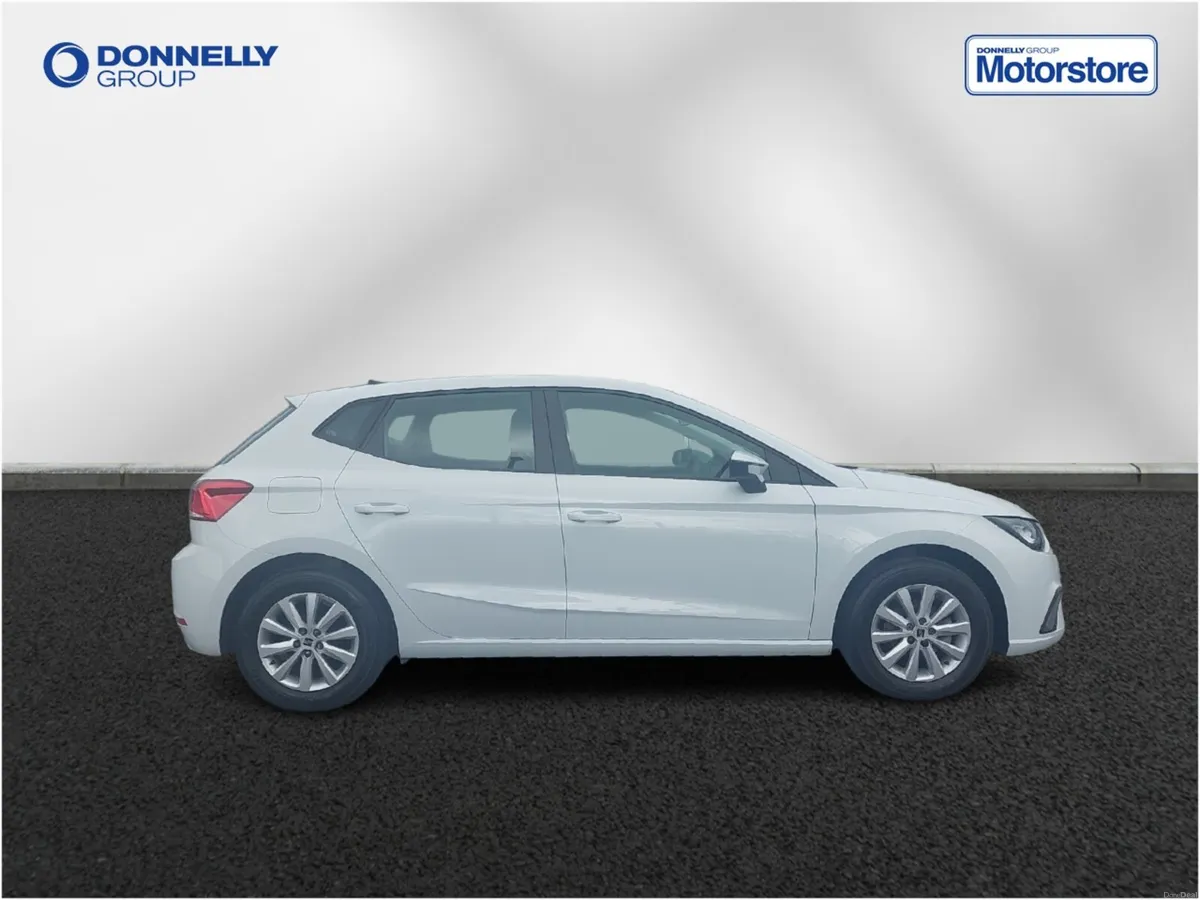 SEAT Ibiza Hatchback SE - Image 3