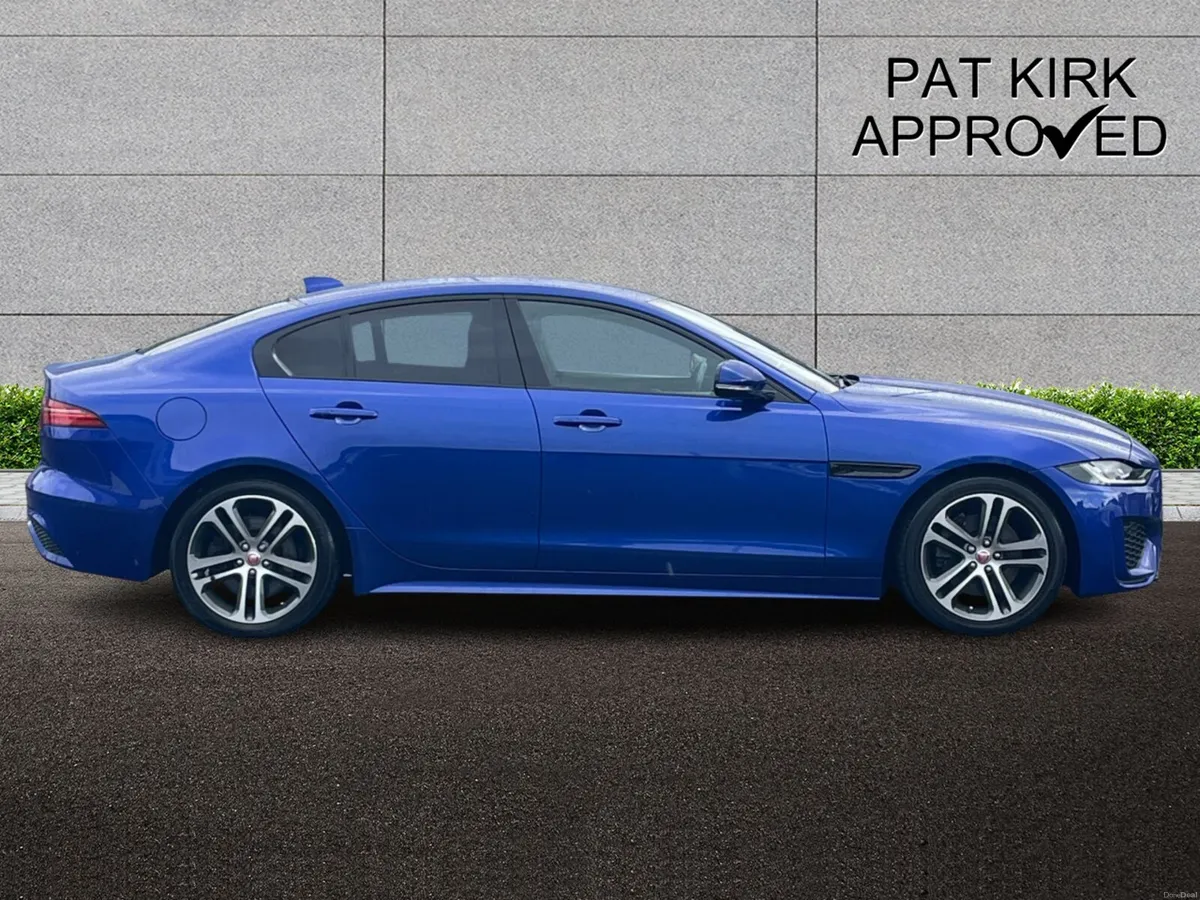 Jaguar XE Xe Diesel Saloon R-Dynamic SE - Image 3